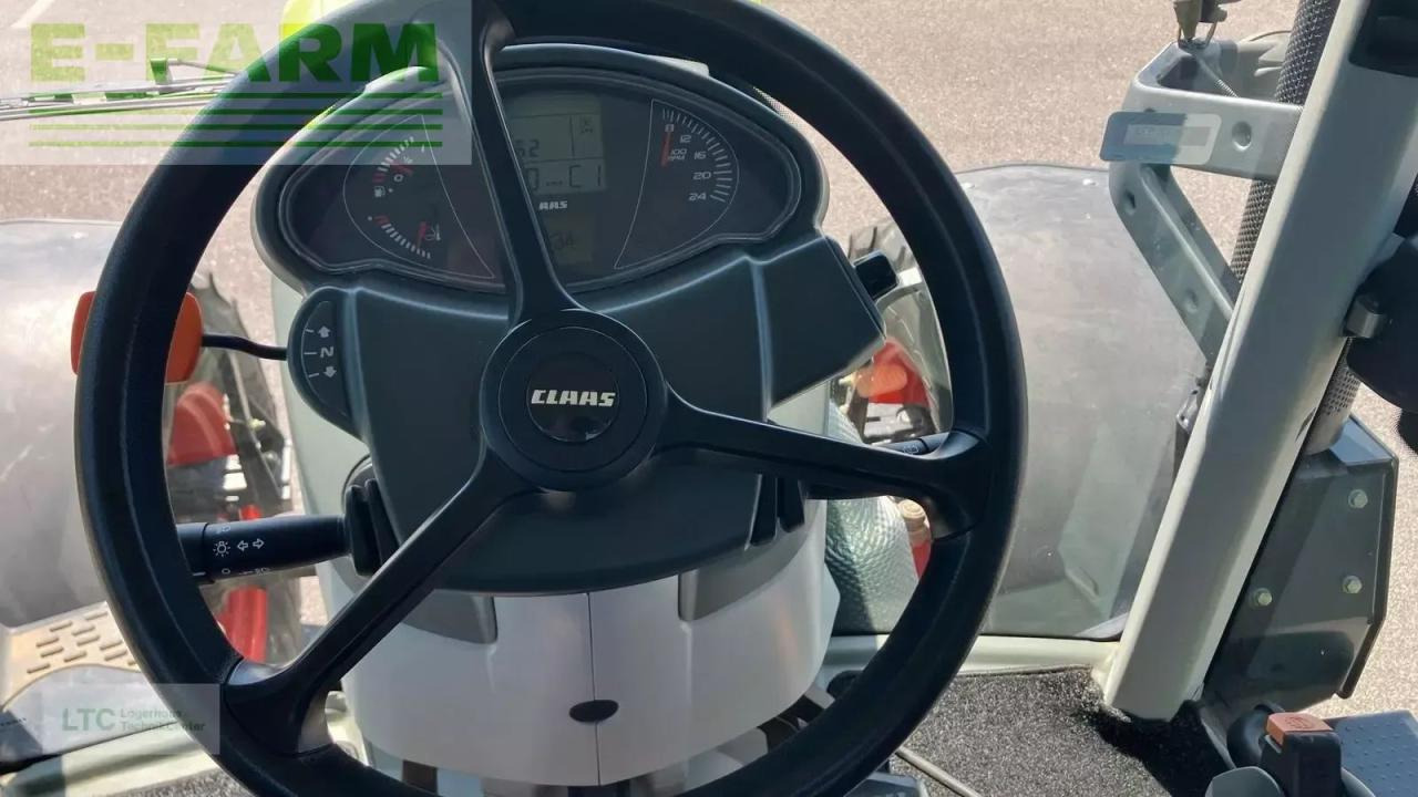 Tracteur agricole CLAAS arion 530