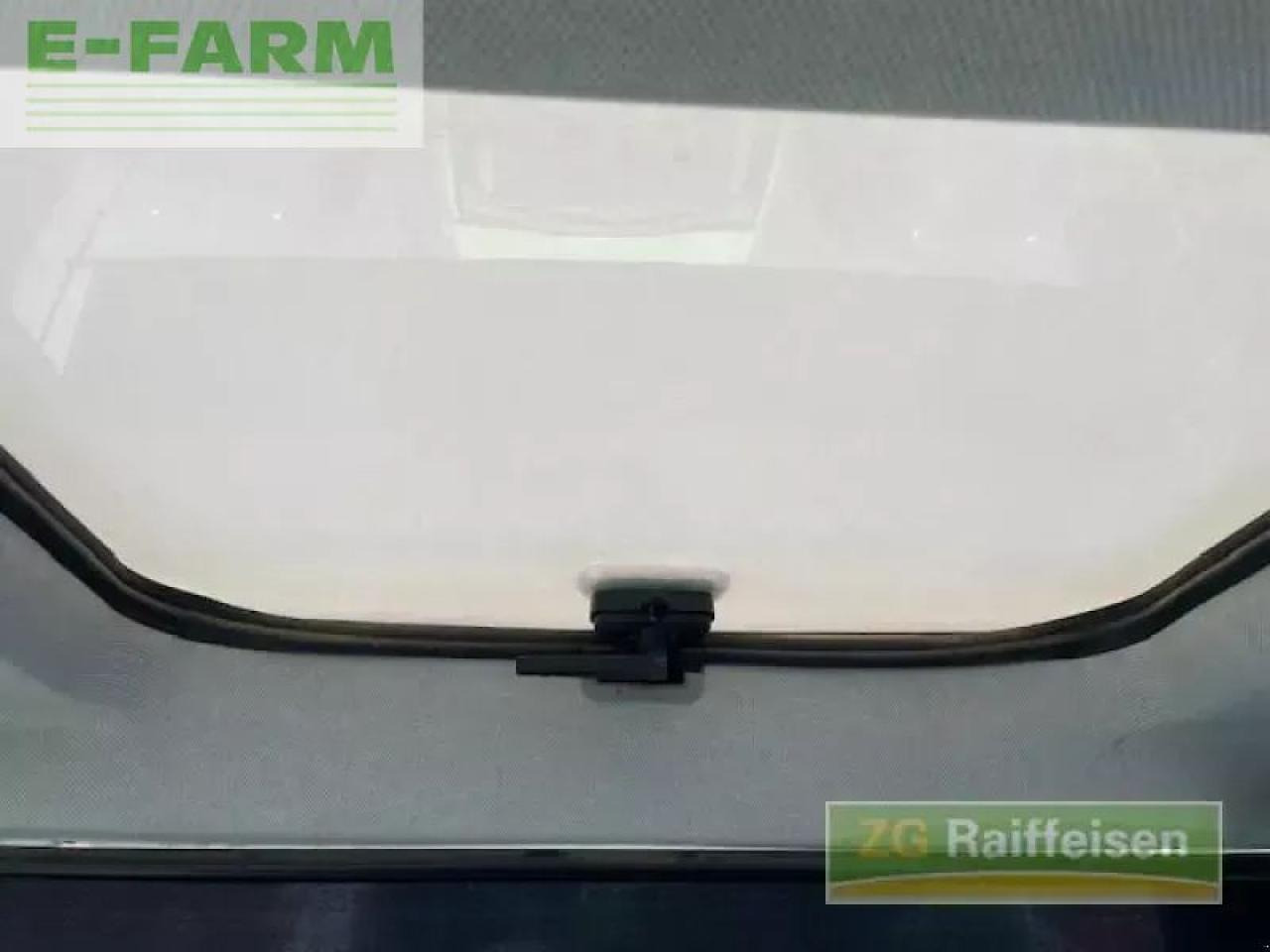 Tracteur agricole CLAAS arion 530