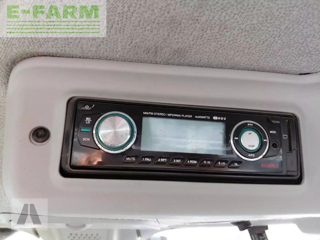 Tracteur agricole CLAAS arion 530