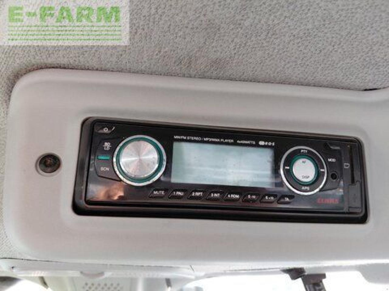 Tracteur agricole CLAAS arion 530