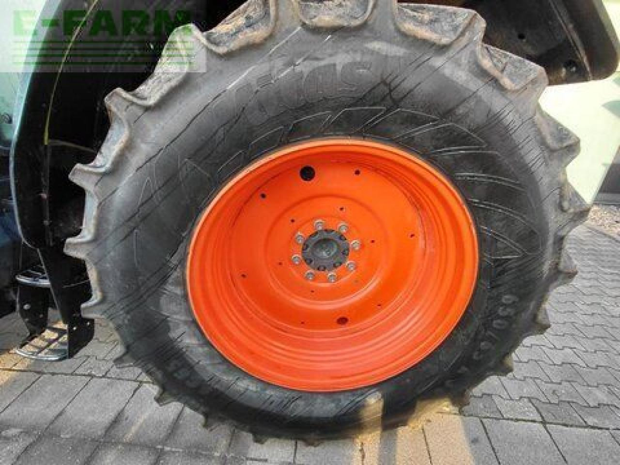 Tracteur agricole CLAAS arion 530