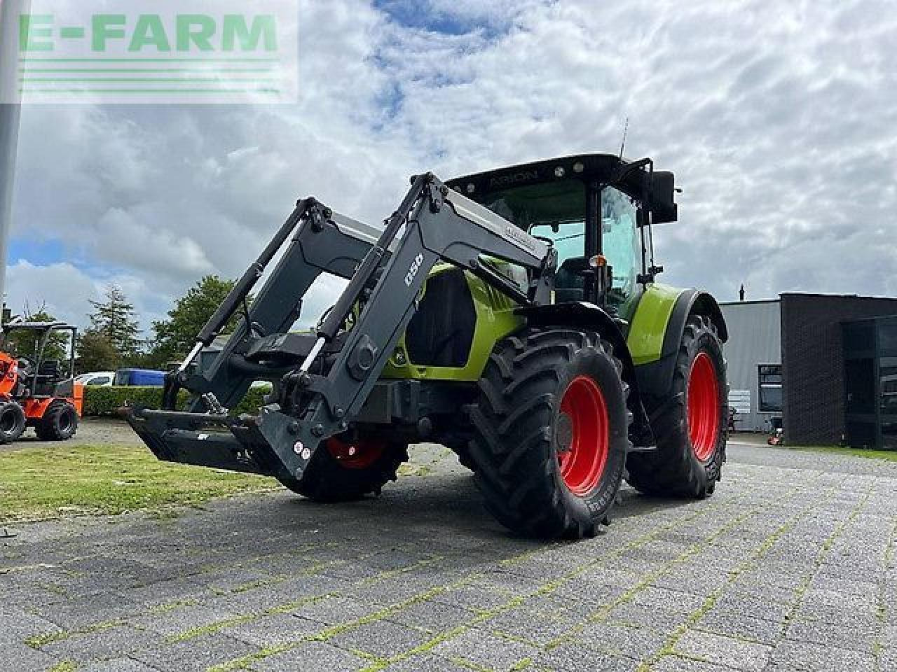 Tracteur agricole CLAAS arion 530 cis CIS