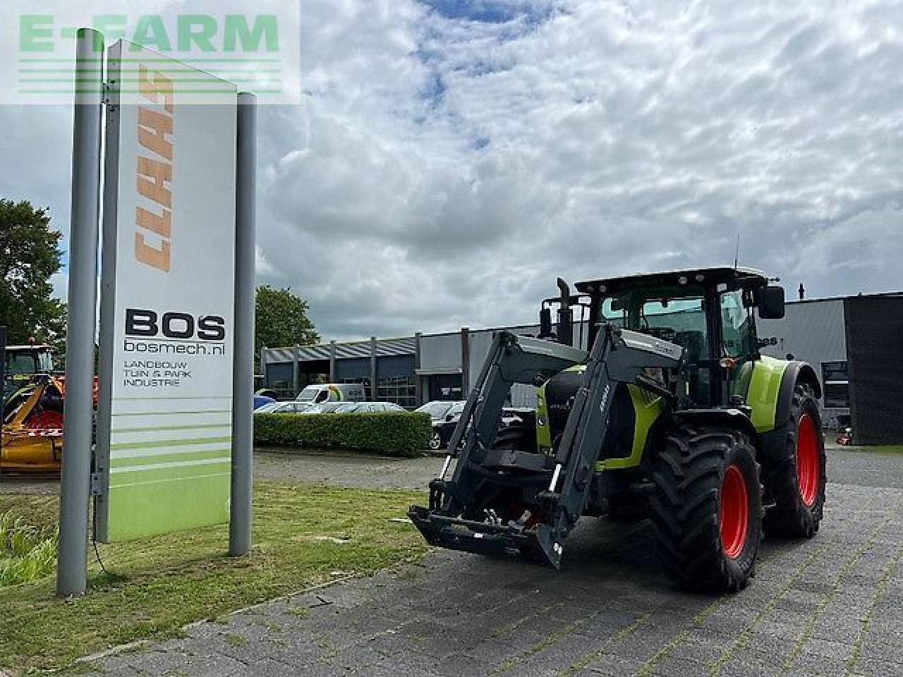 Tracteur agricole CLAAS arion 530 cis CIS
