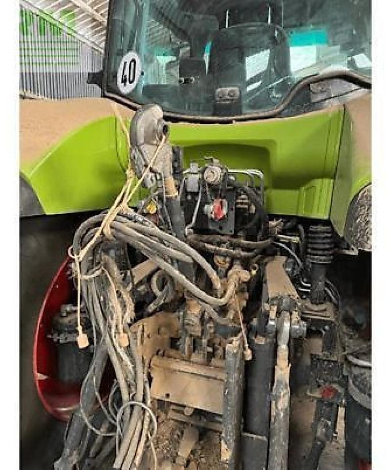 Tracteur agricole CLAAS arion 530 cis CIS