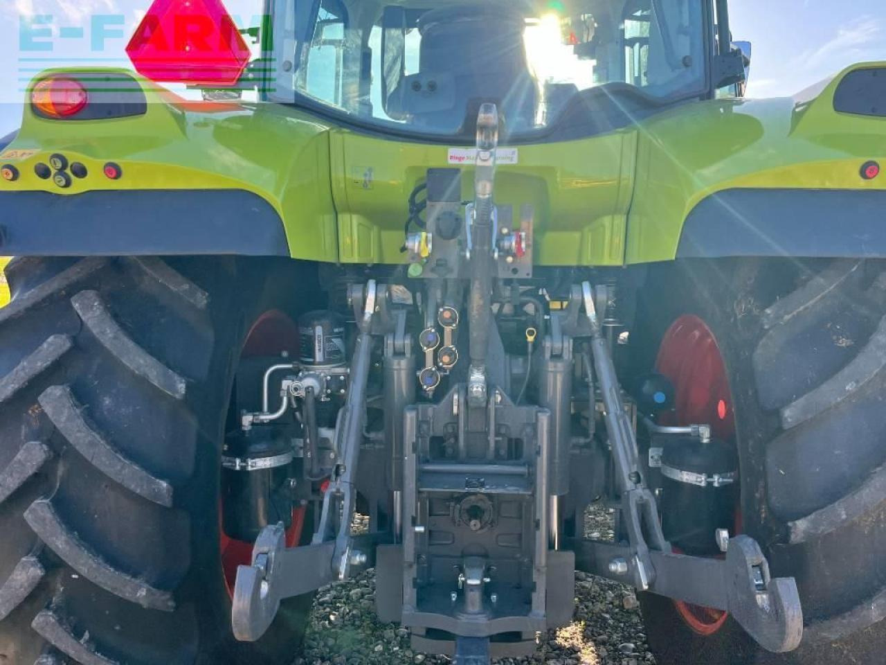 Tracteur agricole CLAAS arion 530 cis CIS