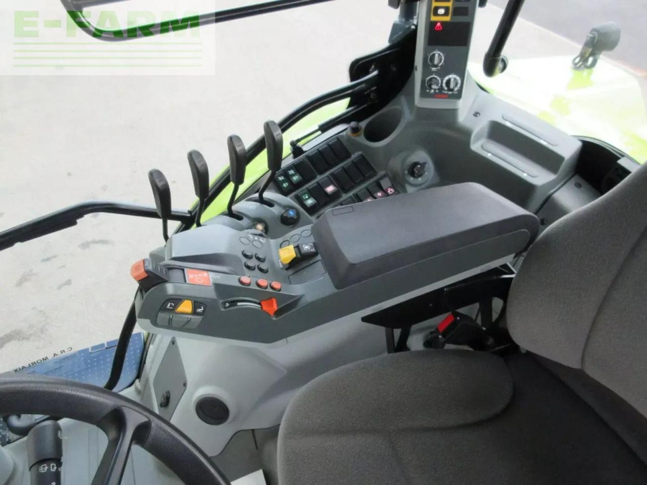 Tracteur agricole CLAAS arion 530 cis t4i CIS