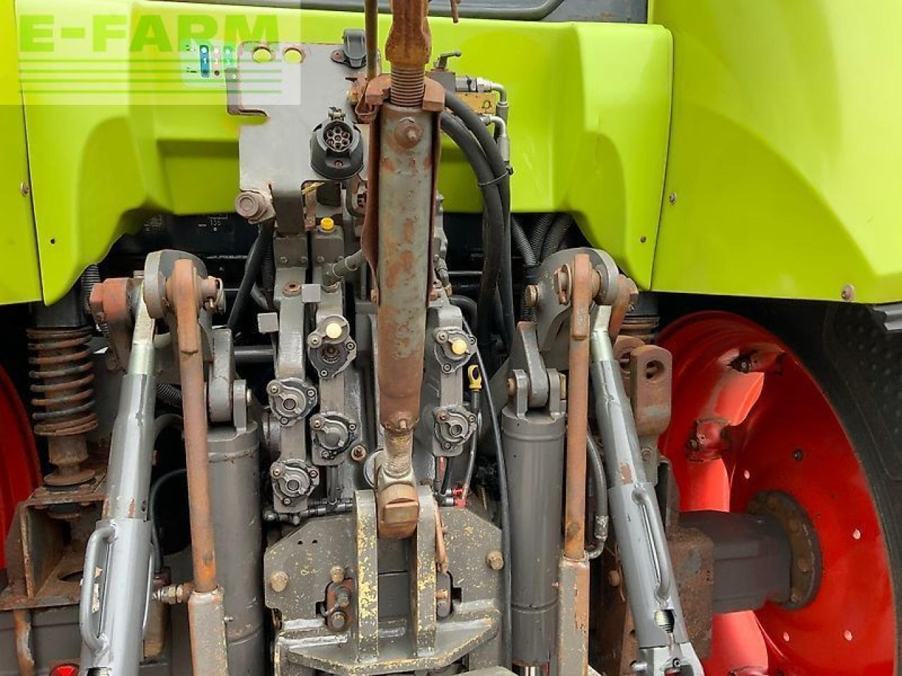 Tracteur agricole CLAAS arion 530 tractor (st24310)
