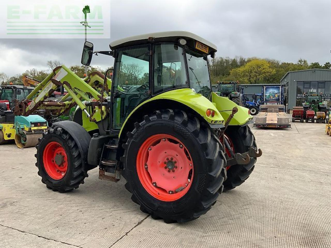 Tracteur agricole CLAAS arion 530 tractor (st24310)