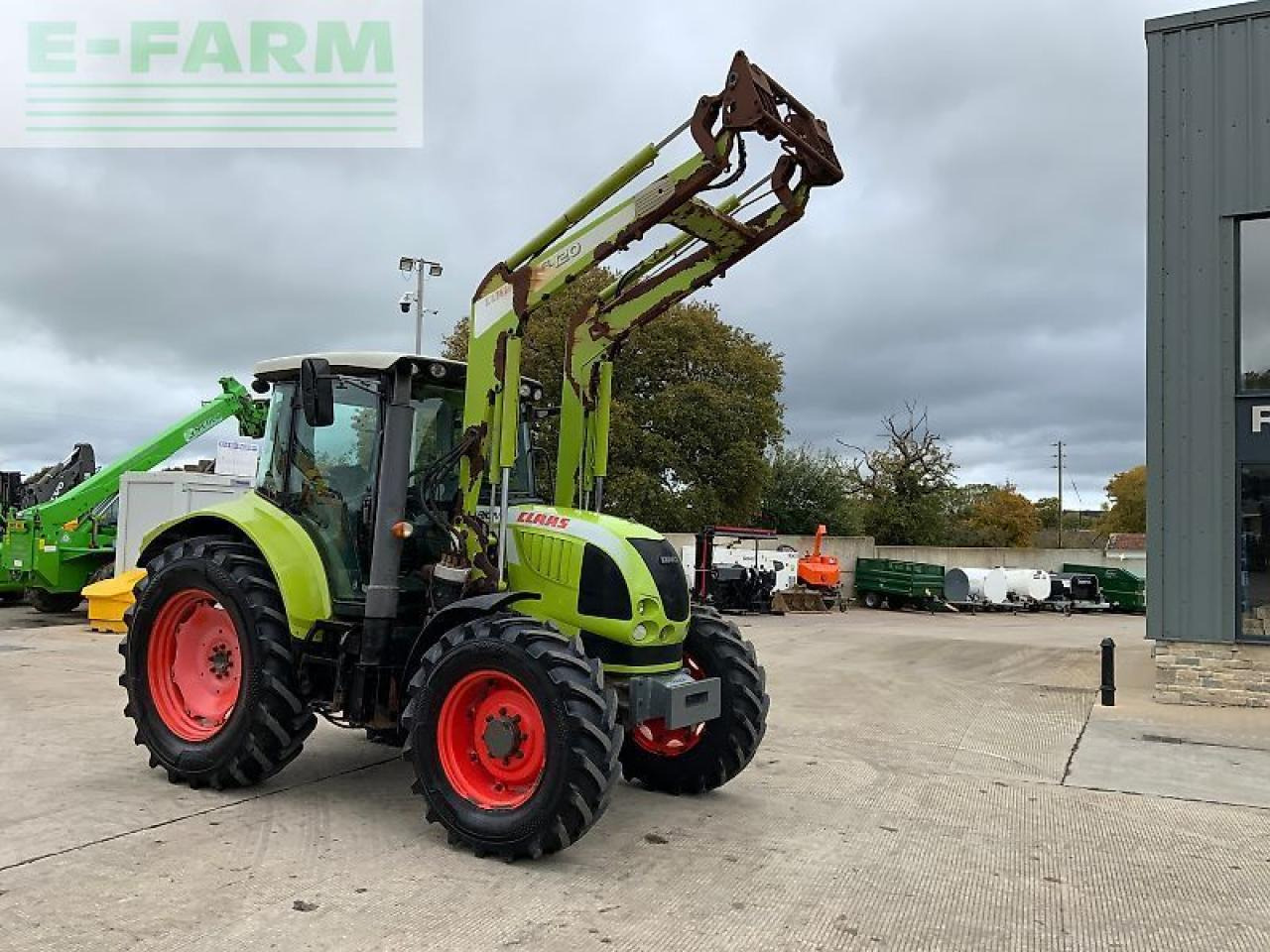 Tracteur agricole CLAAS arion 530 tractor (st24310)