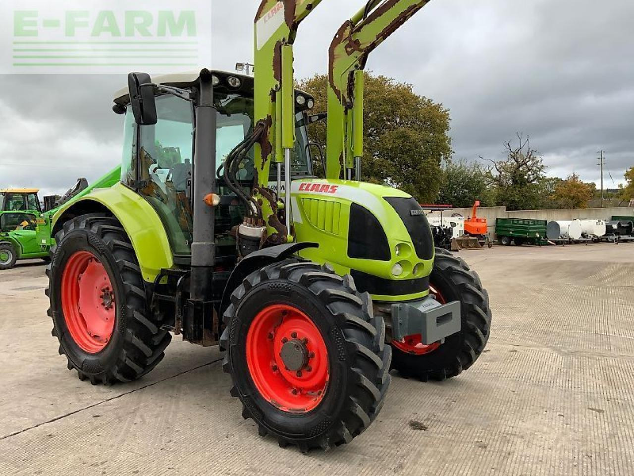 Tracteur agricole CLAAS arion 530 tractor (st24310)
