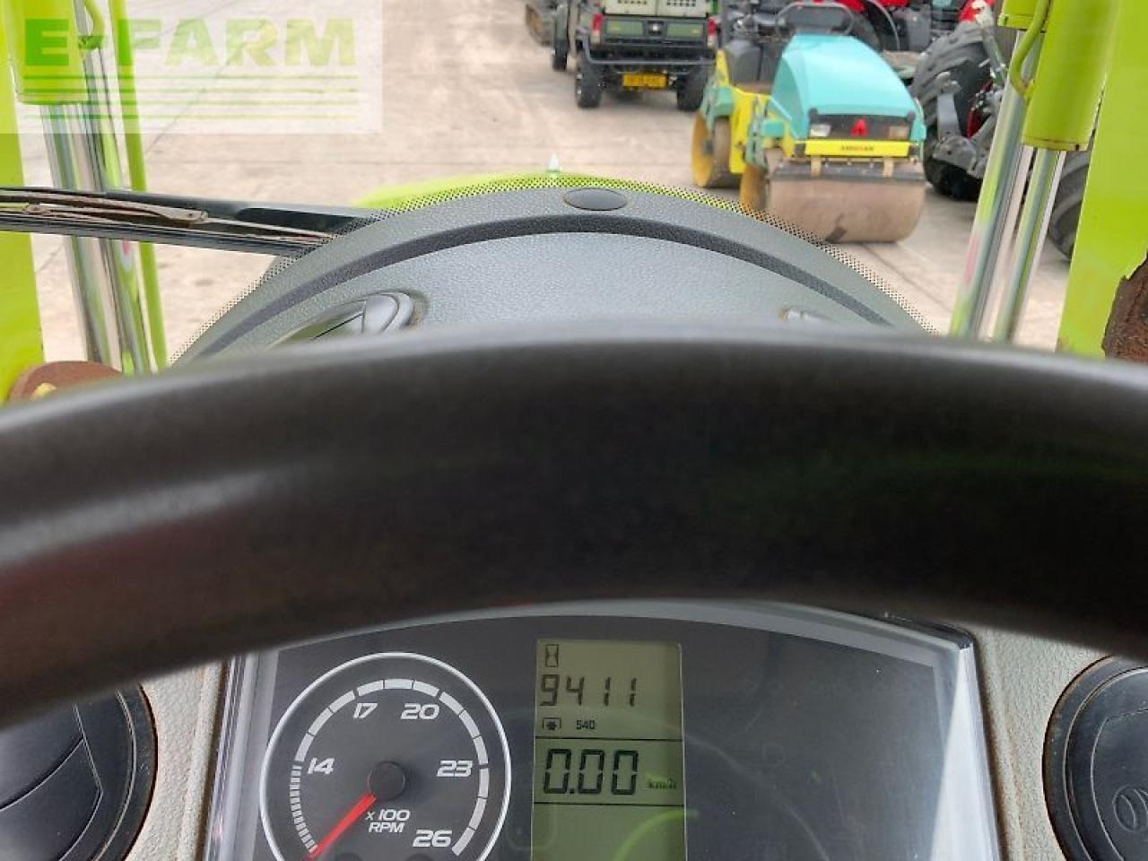 Tracteur agricole CLAAS arion 530 tractor (st24310)