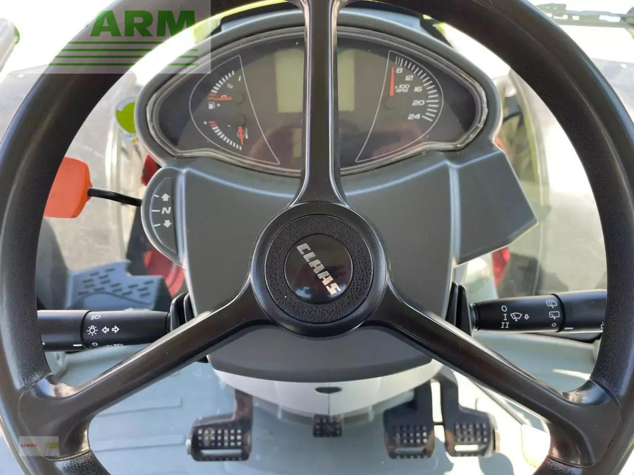 Tracteur agricole CLAAS arion 540 cebis