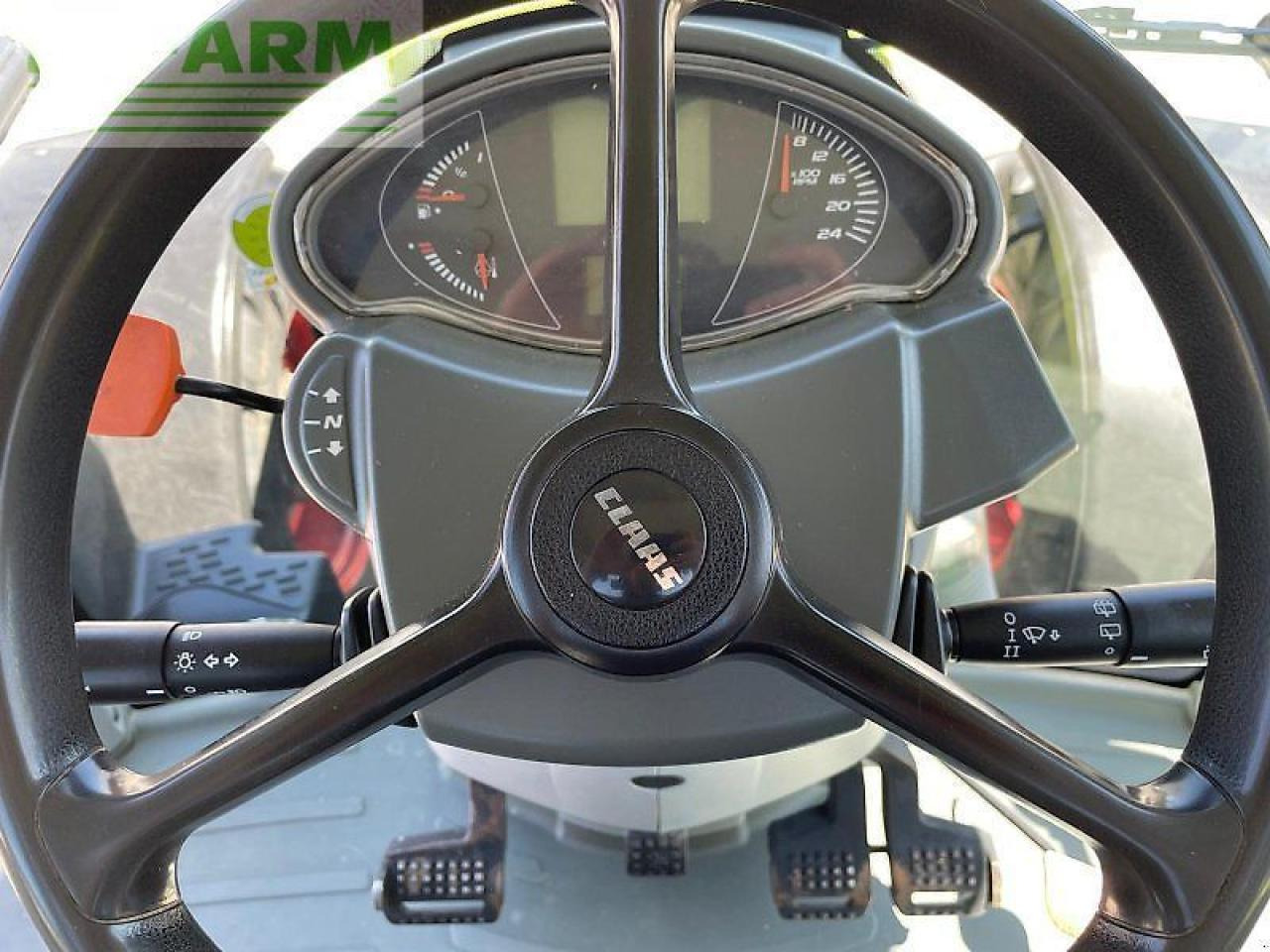 Tracteur agricole CLAAS arion 540 cebis