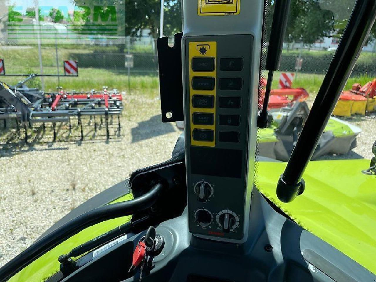 Tracteur agricole CLAAS arion 540 cebis