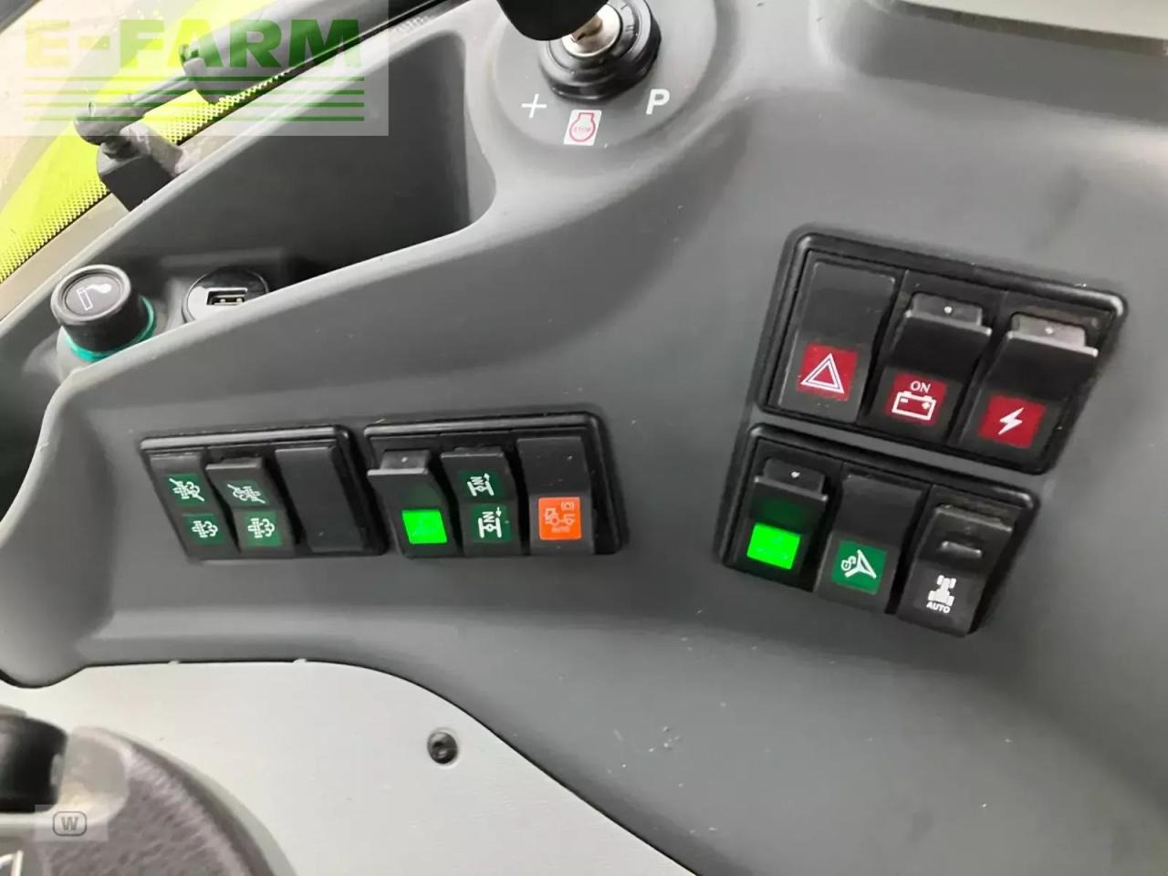 Tracteur agricole CLAAS arion 550 cebis CEBIS