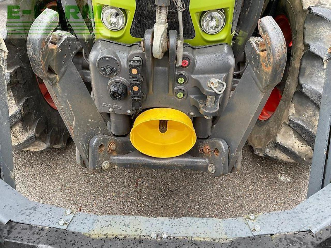 Tracteur agricole CLAAS arion 550 cebis CEBIS