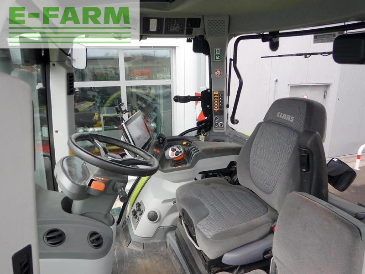 Tracteur agricole CLAAS arion 550 cebis cmatic