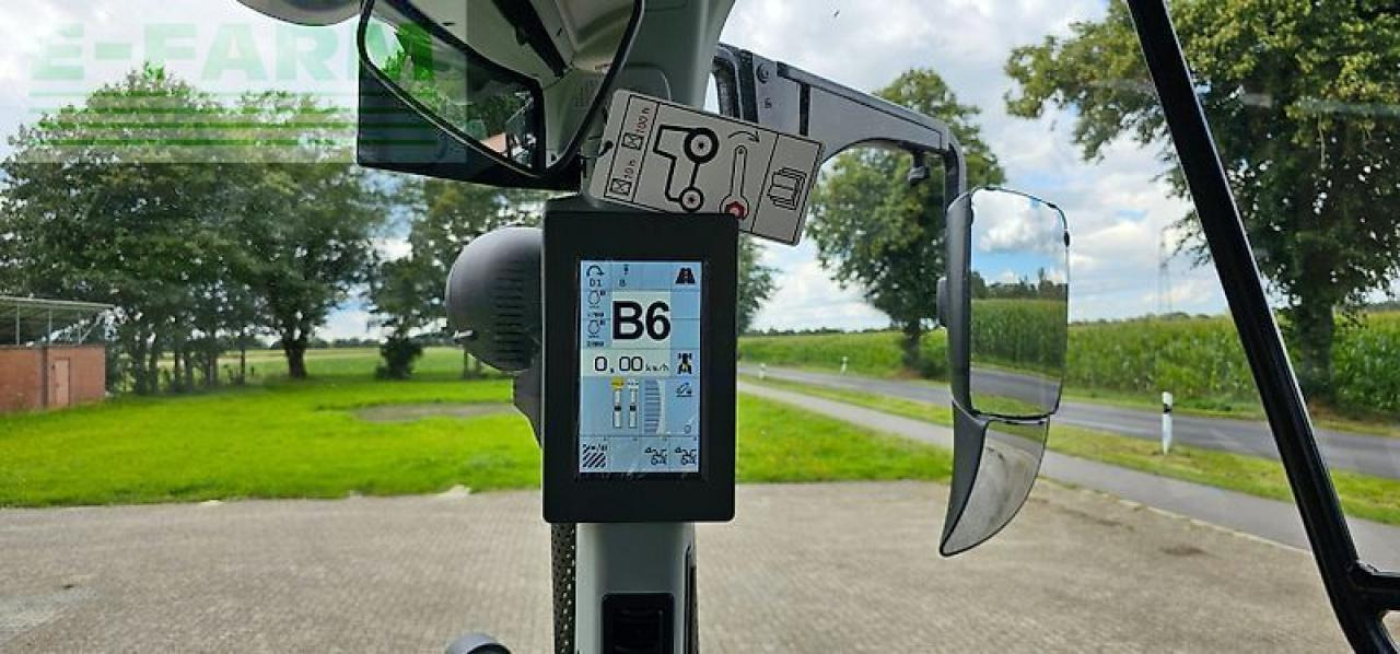 Tracteur agricole CLAAS arion 550 cis CIS