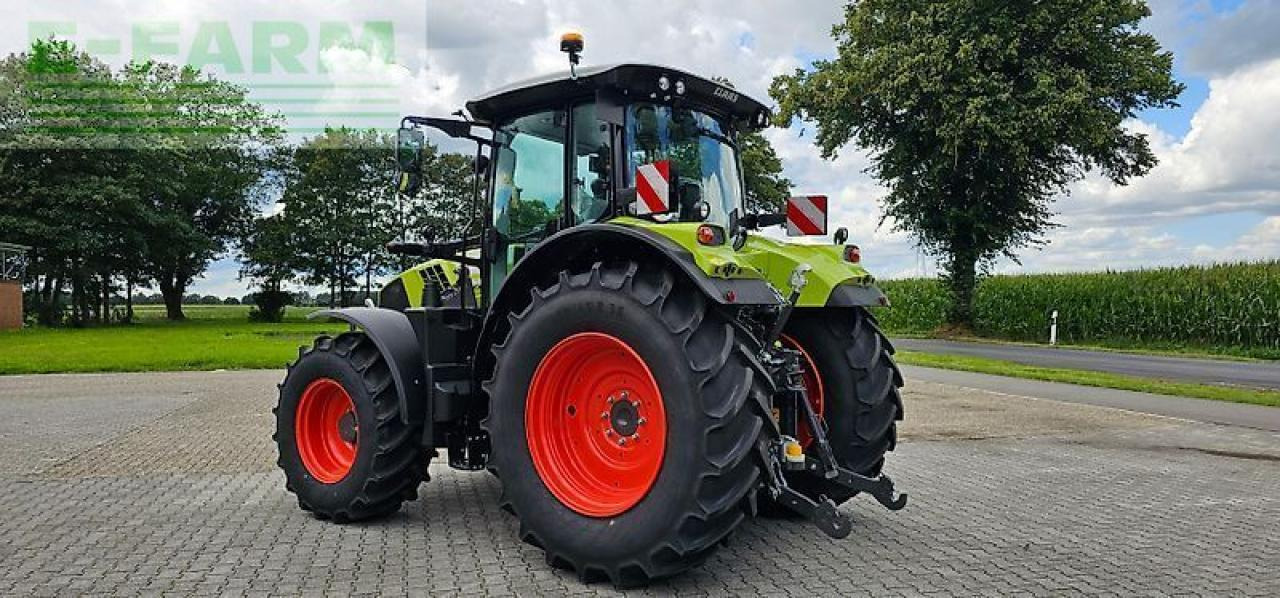 Tracteur agricole CLAAS arion 550 cis CIS