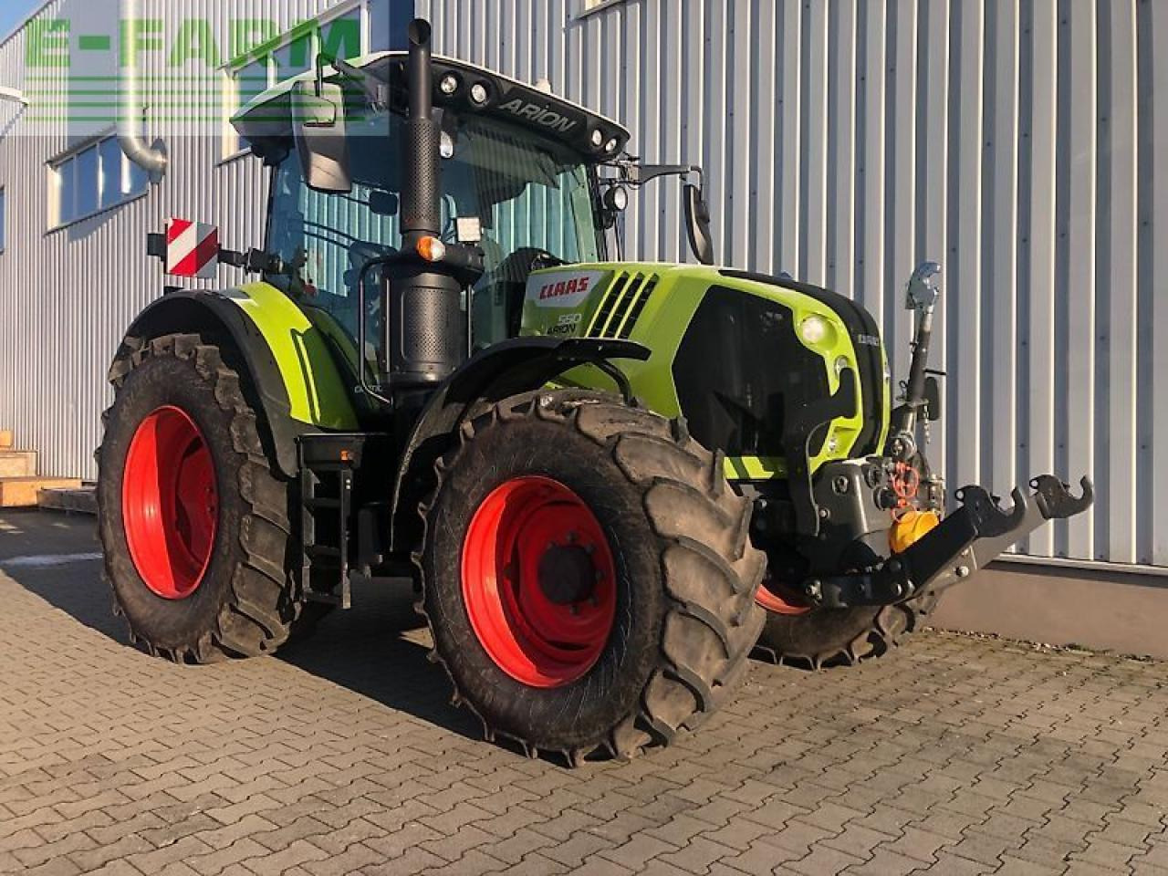 Tracteur agricole CLAAS arion 550 cm cis+