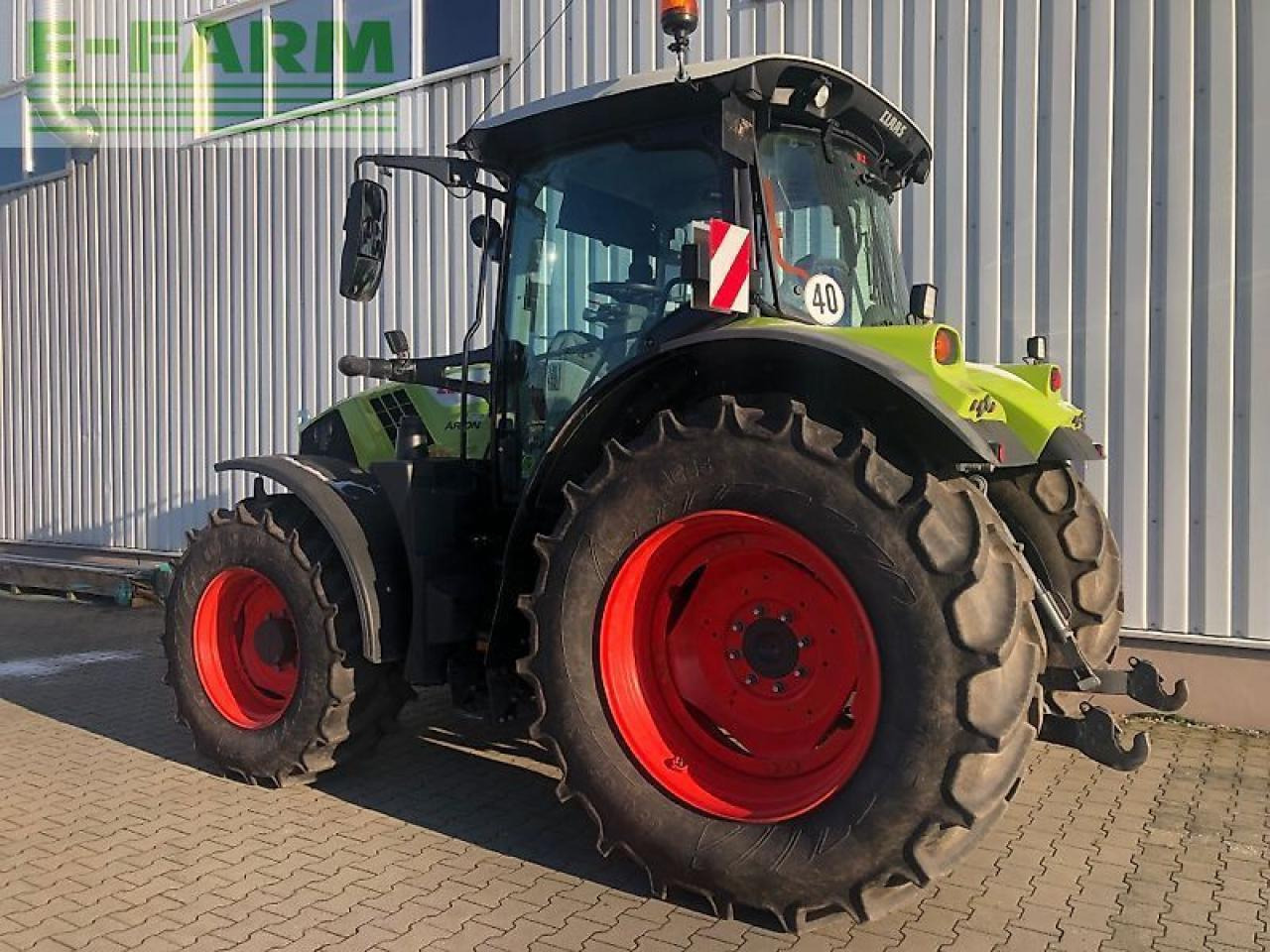 Tracteur agricole CLAAS arion 550 cm cis+