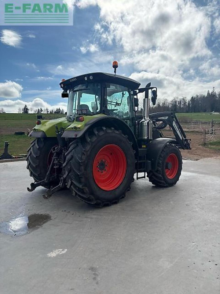 Tracteur agricole CLAAS arion 550 cmatic