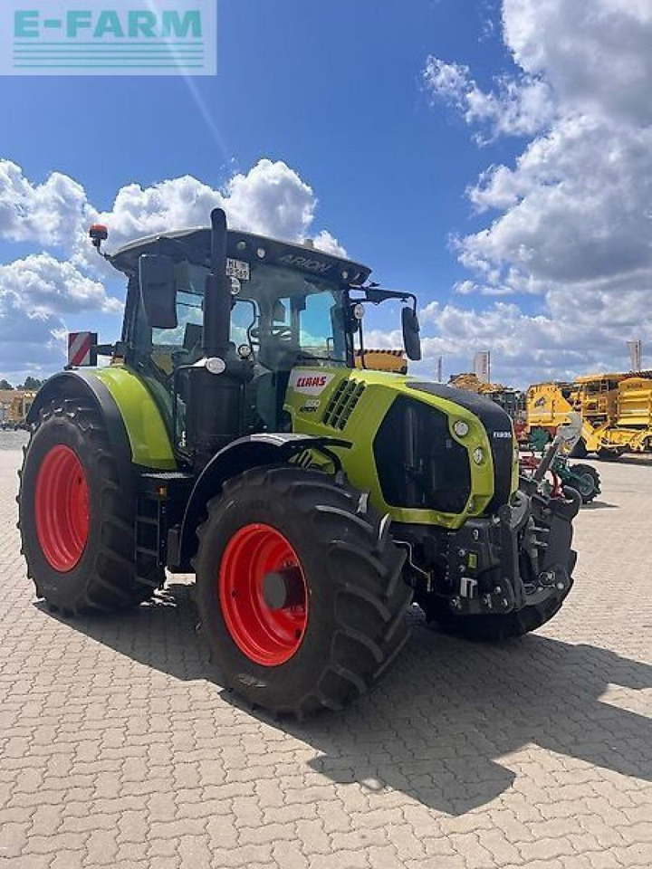 Tracteur agricole CLAAS arion 550 cmatic