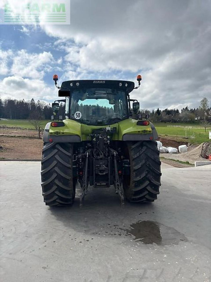 Tracteur agricole CLAAS arion 550 cmatic