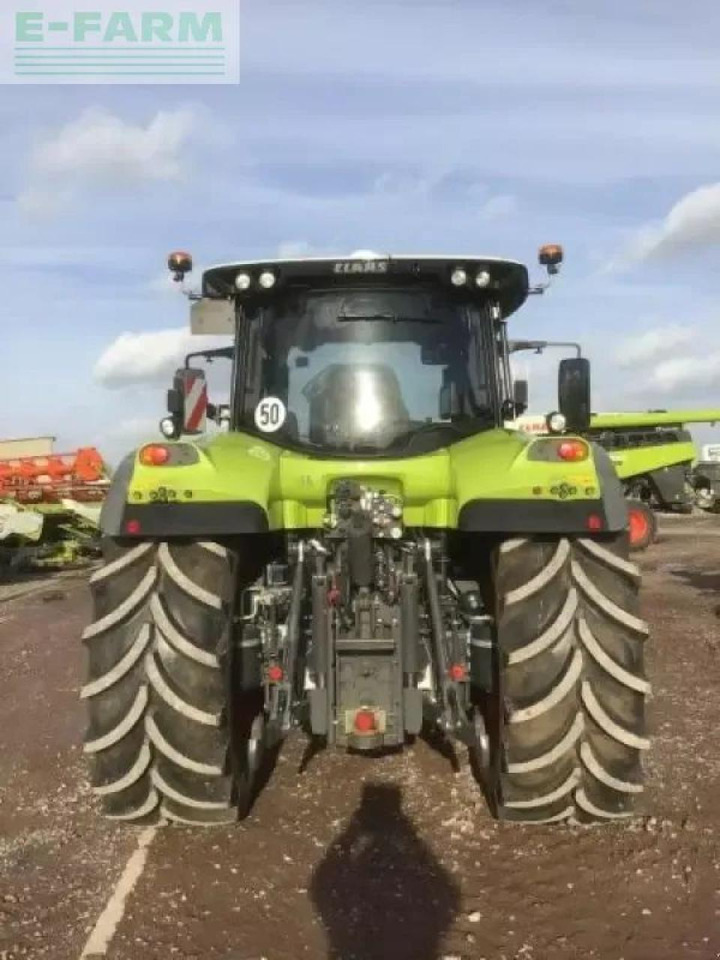 Tracteur agricole CLAAS arion 550 cmatic CMATIC