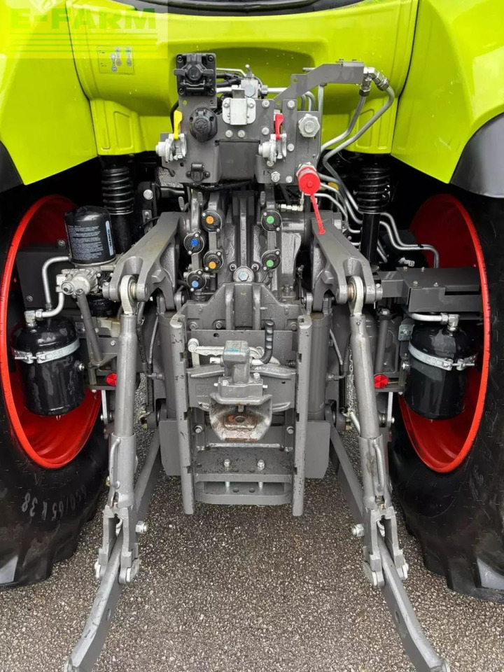 Tracteur agricole CLAAS arion 550 cmatic CMATIC