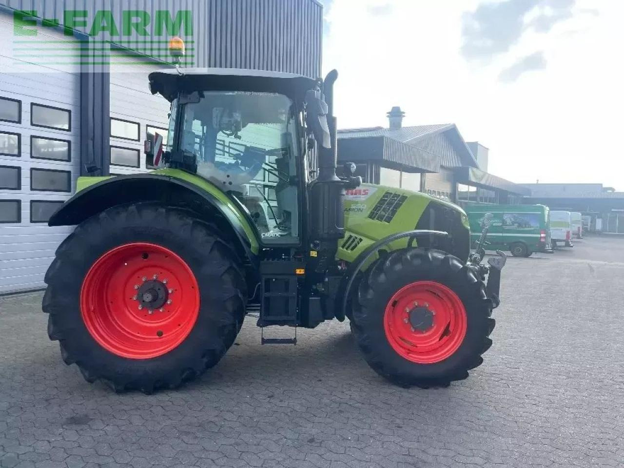 Tracteur agricole CLAAS arion 550 cmatic CMATIC