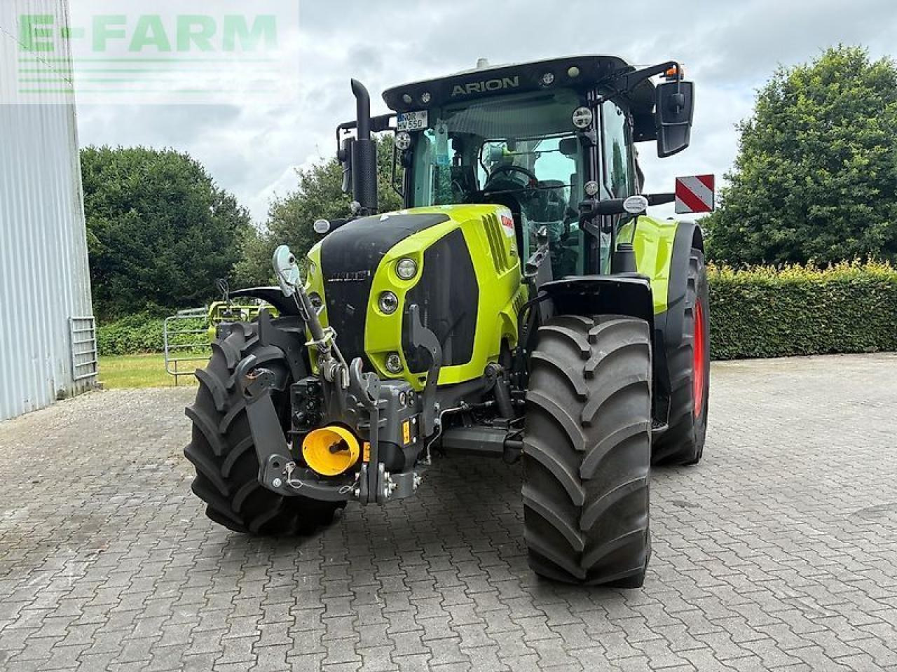 Tracteur agricole CLAAS arion 550 cmatic CMATIC