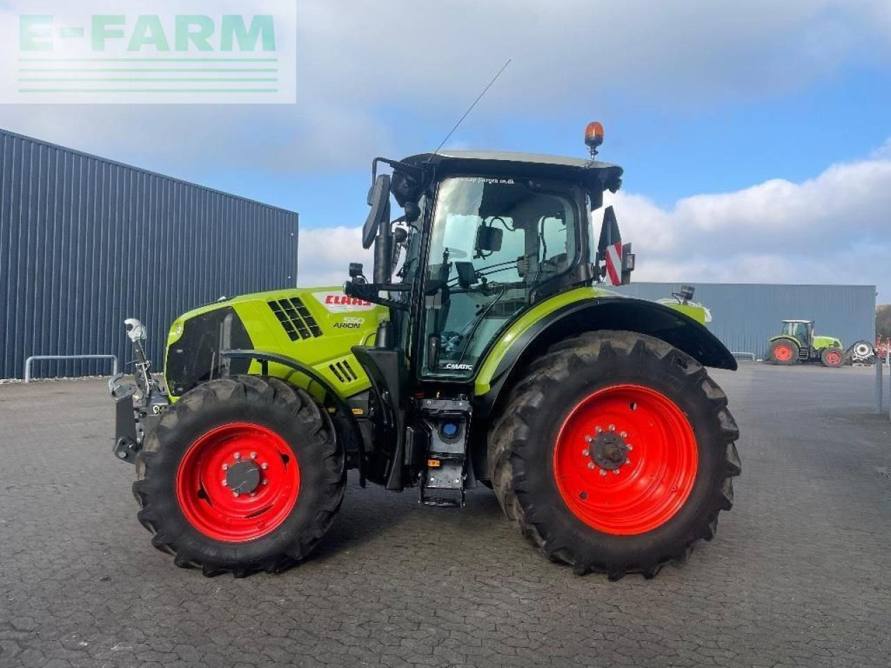 Tracteur agricole CLAAS arion 550 cmatic CMATIC