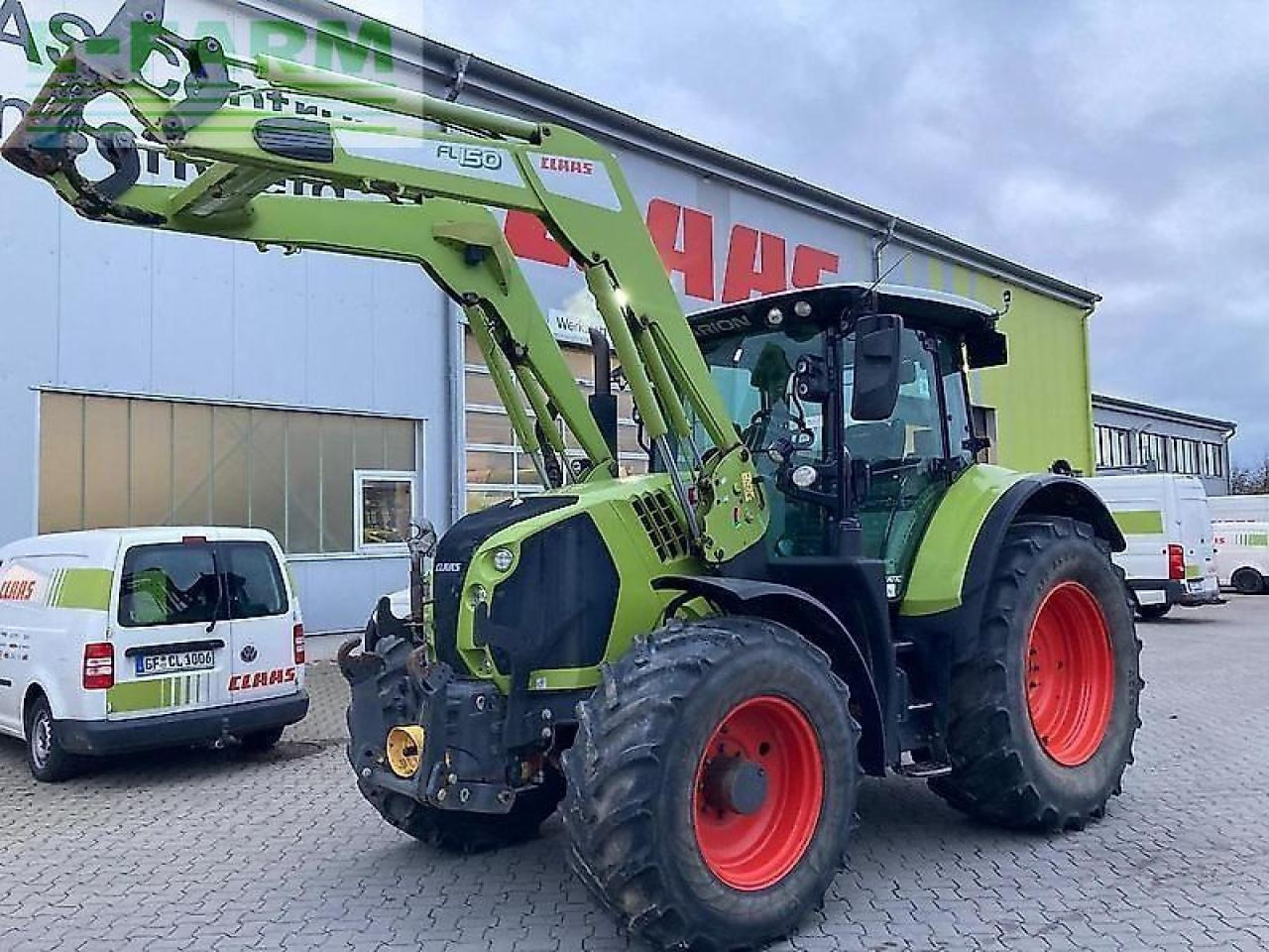 Tracteur agricole CLAAS arion 550 cmatic CMATIC