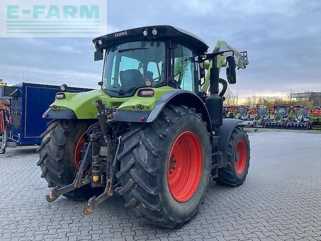 Tracteur agricole CLAAS arion 550 cmatic CMATIC