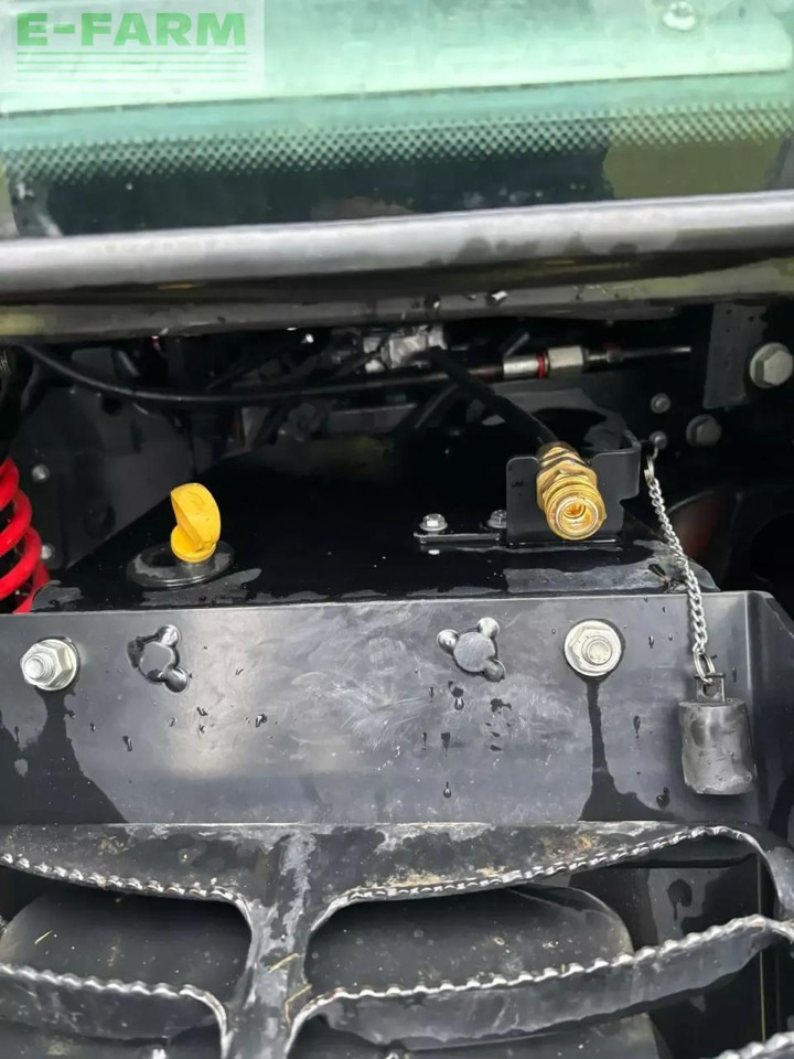 Tracteur agricole CLAAS arion 550 cmatic CMATIC