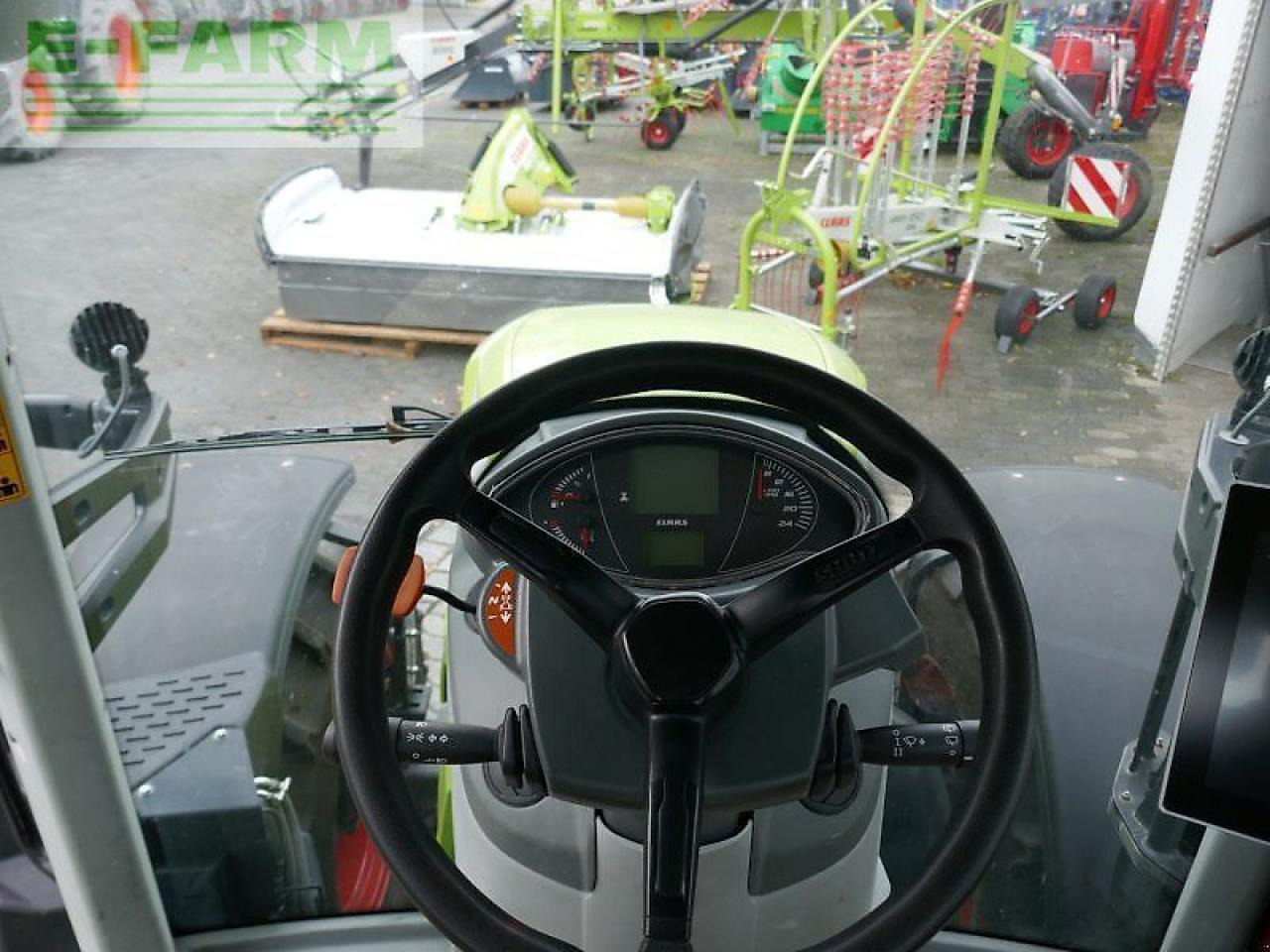 Tracteur agricole CLAAS arion 550 cmatic cebis CMATIC CEBIS