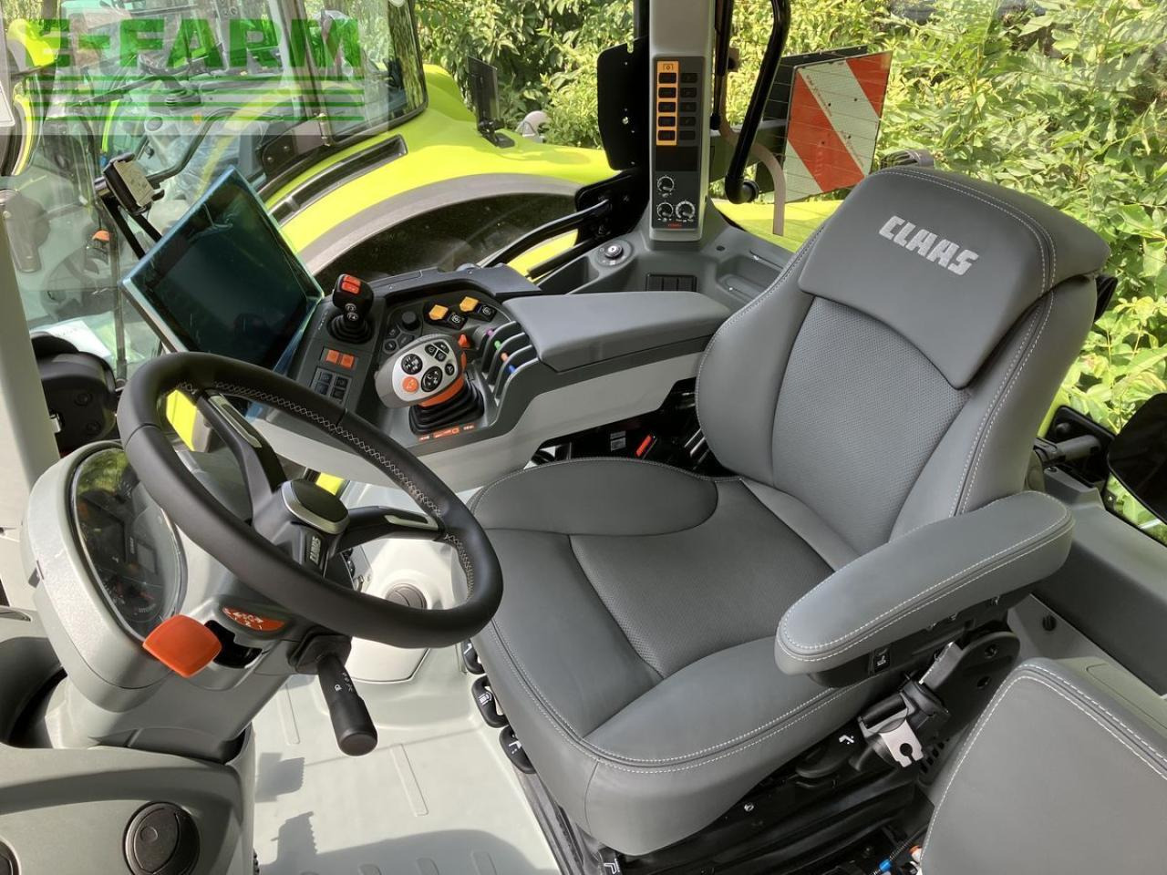 Tracteur agricole CLAAS arion 550 cmatic cebis CMATIC CEBIS