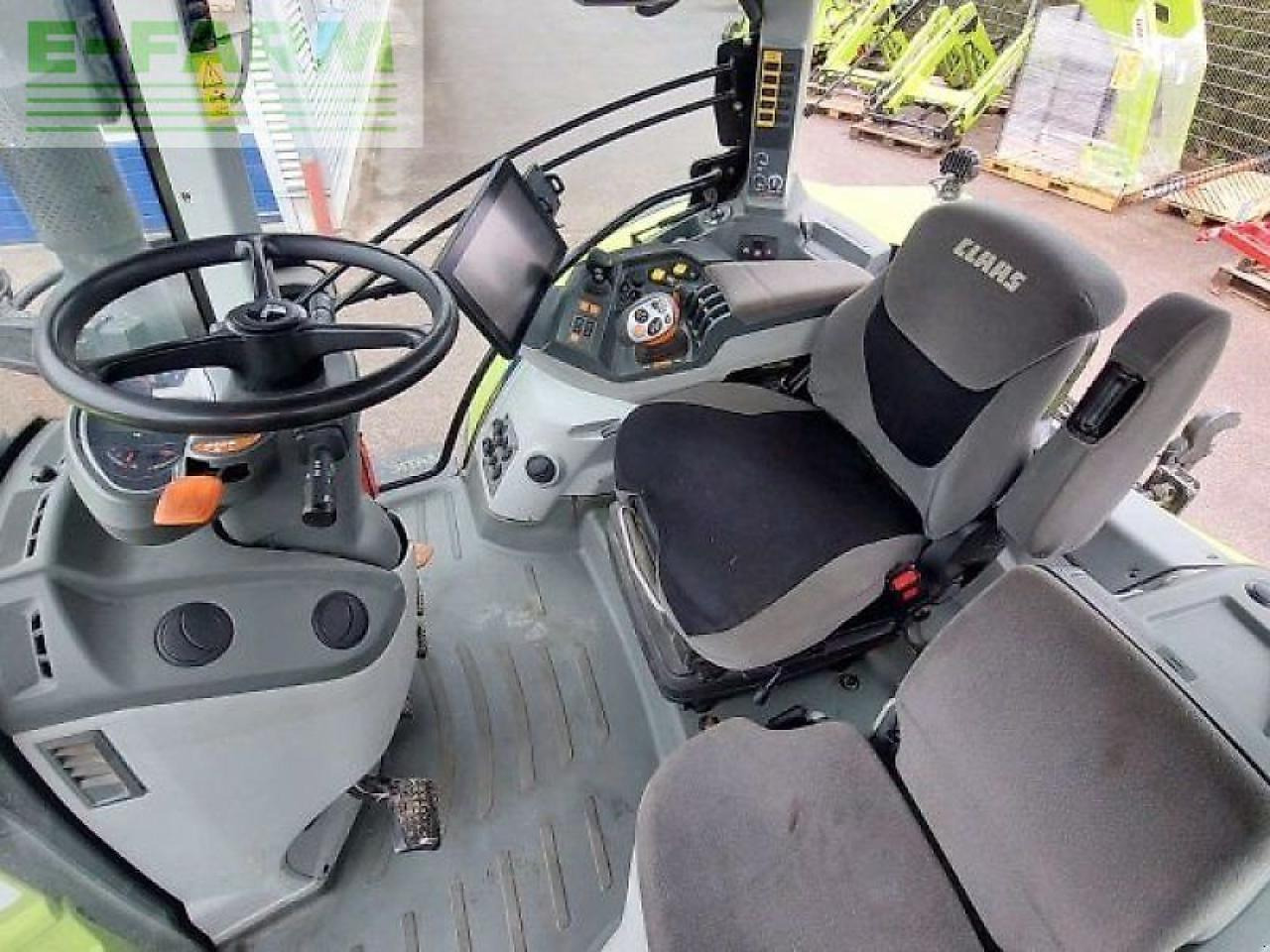 Tracteur agricole CLAAS arion 550 cmatic cebis CMATIC CEBIS