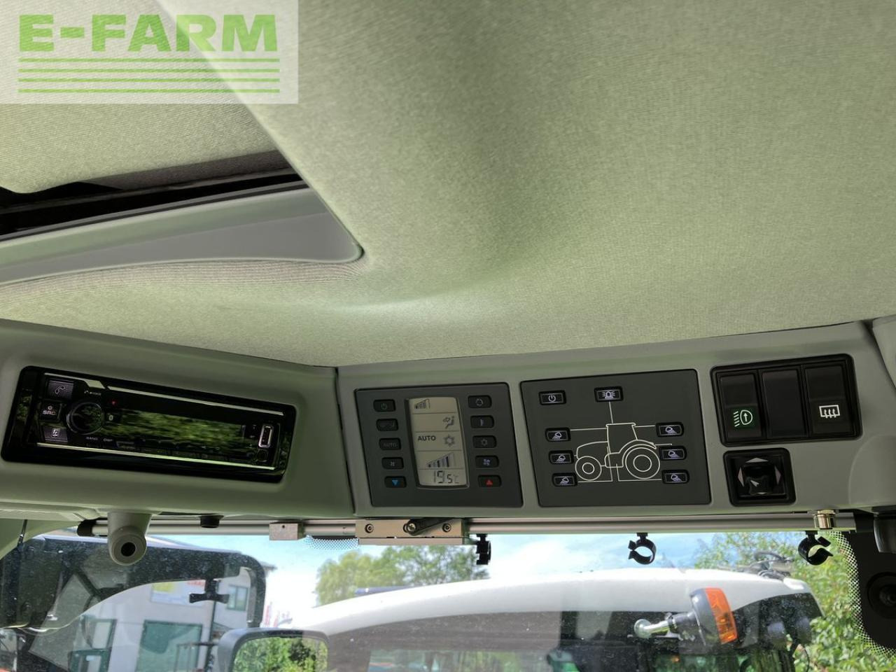 Tracteur agricole CLAAS arion 550 cmatic cebis CMATIC CEBIS