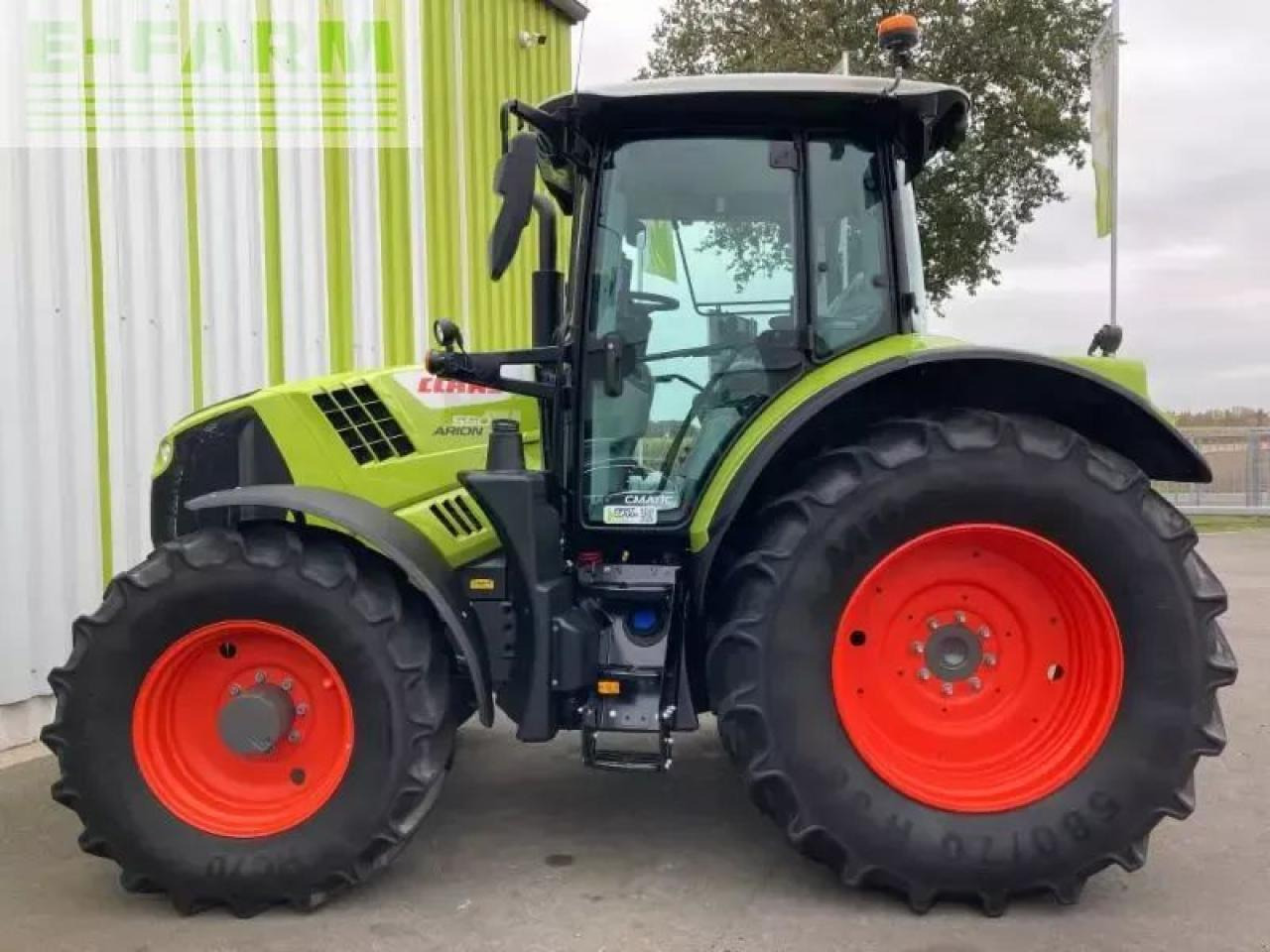 Tracteur agricole CLAAS arion 550 cmatic cis+ CMATIC CIS+