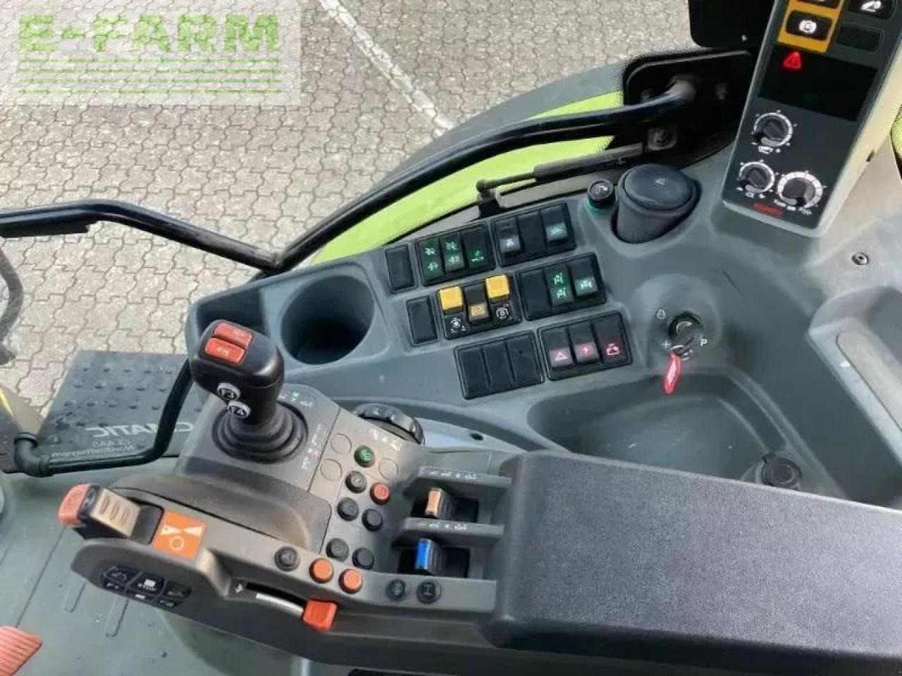Tracteur agricole CLAAS arion 550 cmatic cis+ CMATIC CIS+