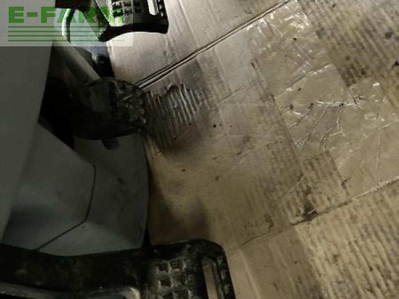 Tracteur agricole CLAAS arion 550 cmatic rtk CMATIC