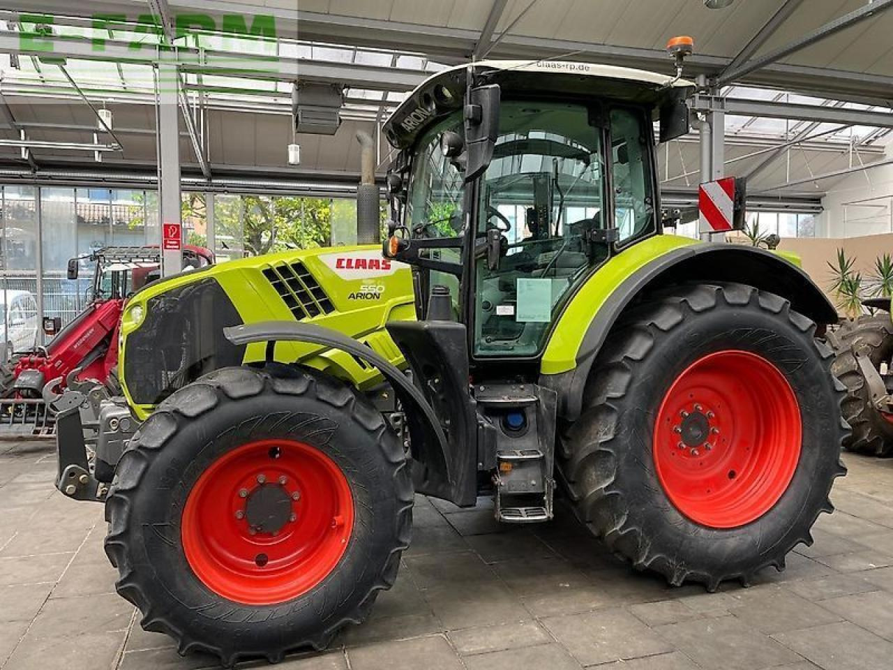Tracteur agricole CLAAS arion 550 hexashift cis HEXASHIFT CIS