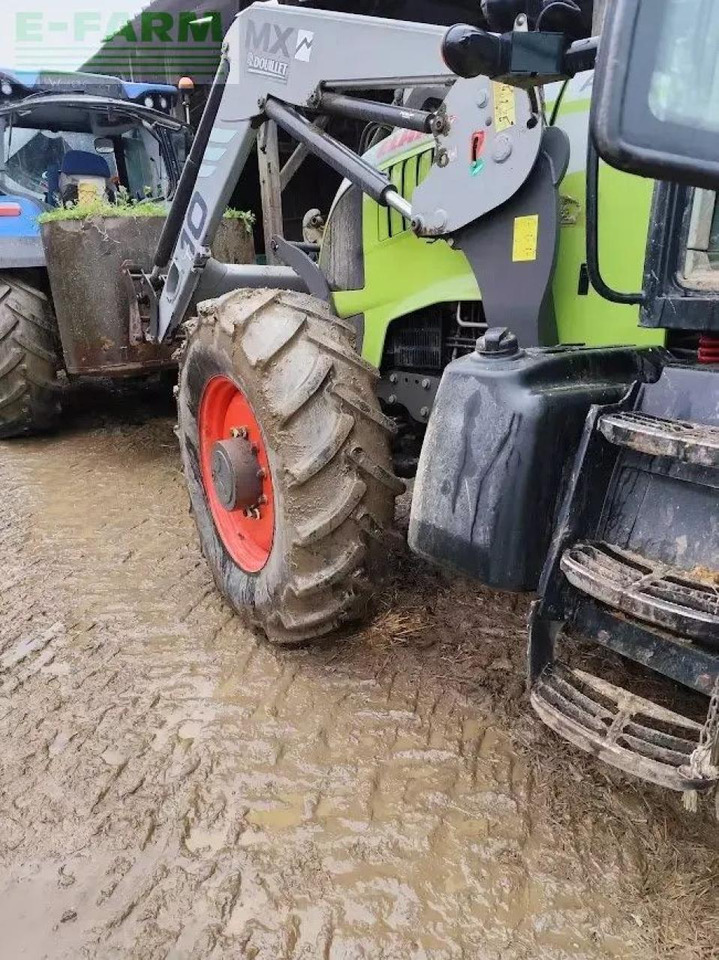 Tracteur agricole CLAAS arion 610