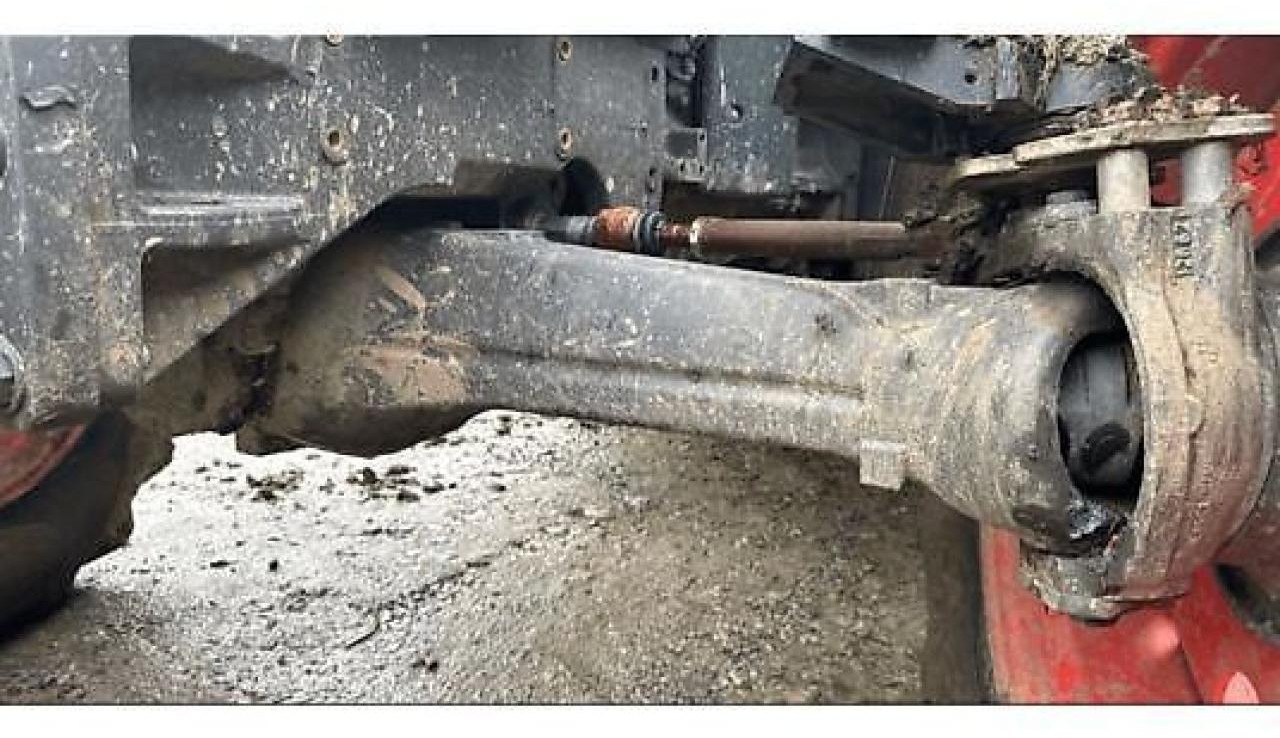 Tracteur agricole CLAAS arion 610