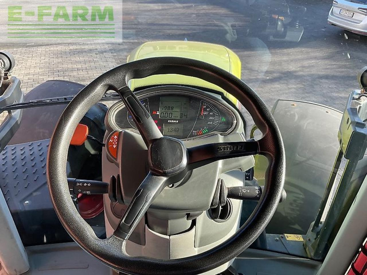 Tracteur agricole CLAAS arion 610