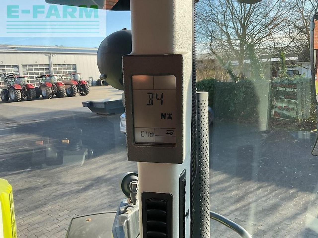 Tracteur agricole CLAAS arion 610