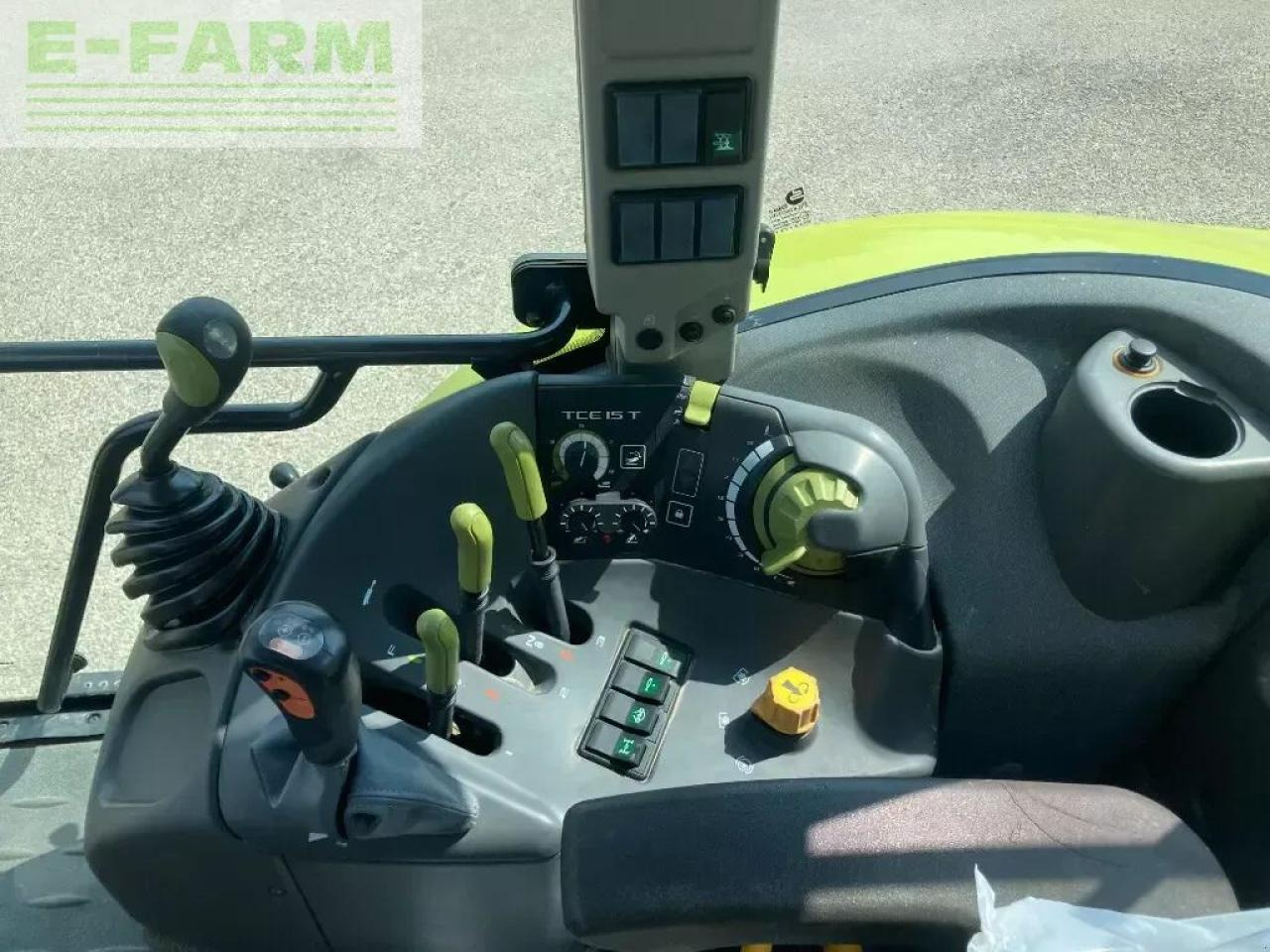 Tracteur agricole CLAAS arion 610 c