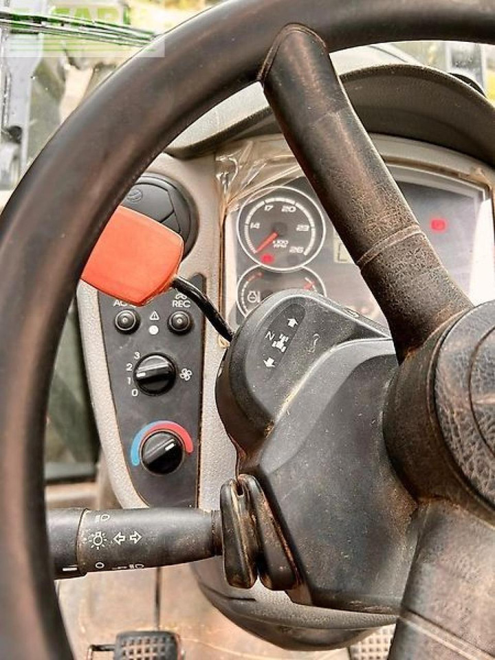 Tracteur agricole CLAAS arion 610 c